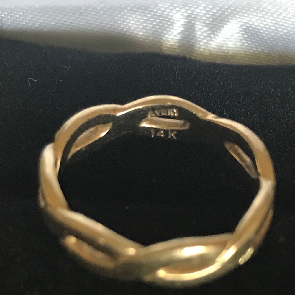 James Avery RETIRED Twisted Woven 14k Gold Ring.